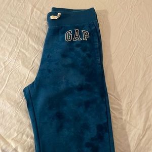 Gap Sweats